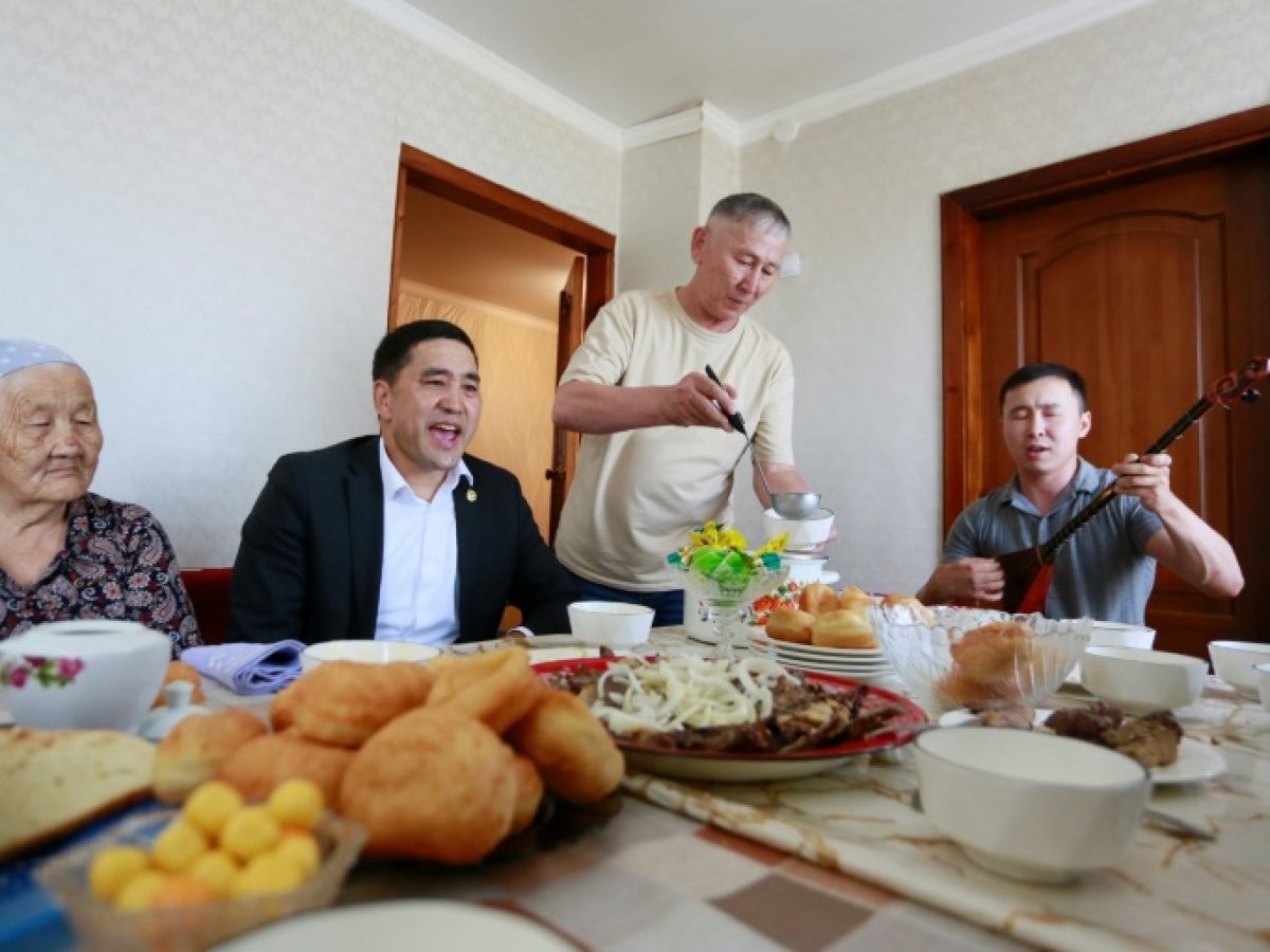 au-kazakhstan,-l’emergence-de-villages-« sobres »-contre-l’alcoolisme