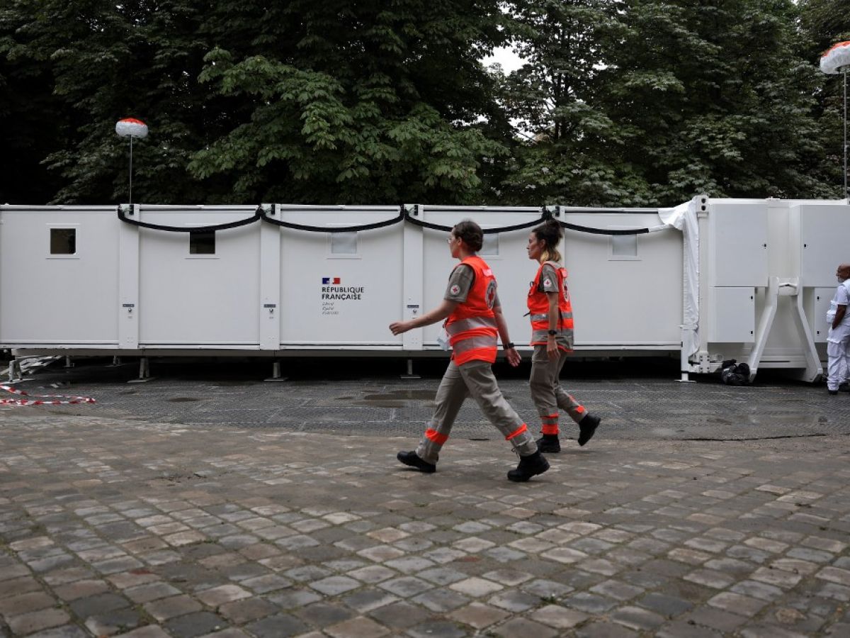 olympic-games-:-a-mobile-hospital-positioned-in-the-heart-of-paris