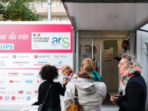 cancer-du-sein:-a-strasbourg,-un-bus-pour-parler-prevention