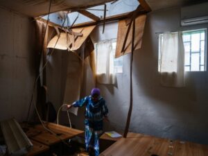 cyclone-chido-:-mamoudzou-hospital-in-permanent-state-of-emergency