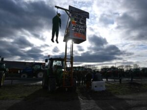 preventing-farmers'-distress,-the-fight-of-a-msa-cell