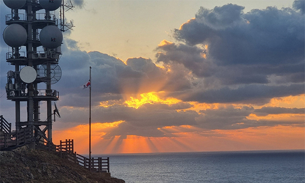 La première photo du lever du soleil de Dokdo pour la nouvelle année publiée… Seo Gyeong-deok « La preuve qu’il s’agit d’un territoire coréen »