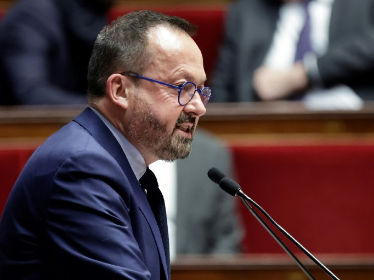 le-ministre-de-la-sante-veut-« etudier »-la-voie-du-cannabis-medical