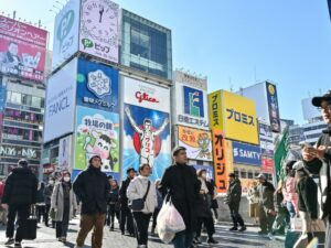 japon-:-avant-l’exposition-universelle,-osaka-interdit-la-cigarette-dans-ses-rues