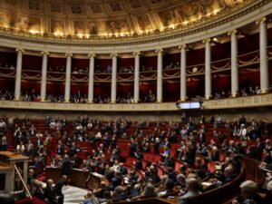 l’assemblee-adopte-enfin-le-budget-de-la-secu,-et-se-tourne-vers-l’inconnu