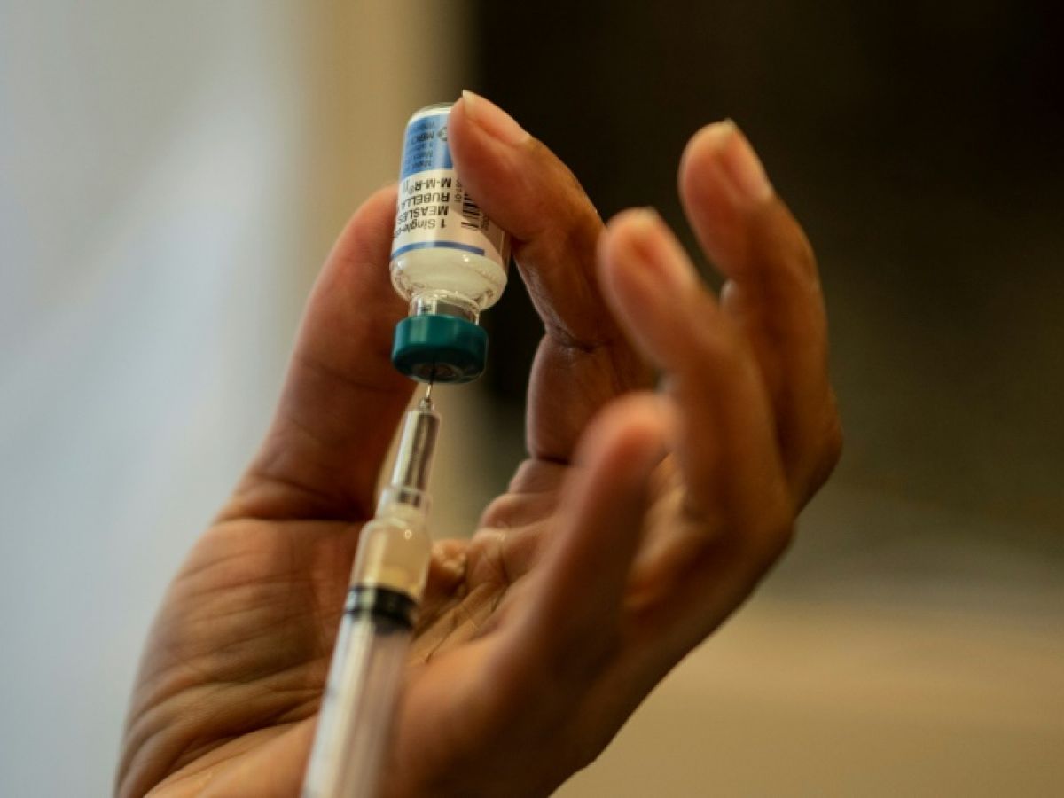 In the United States, fear of a health catastrophe amid vaccine hesitancy