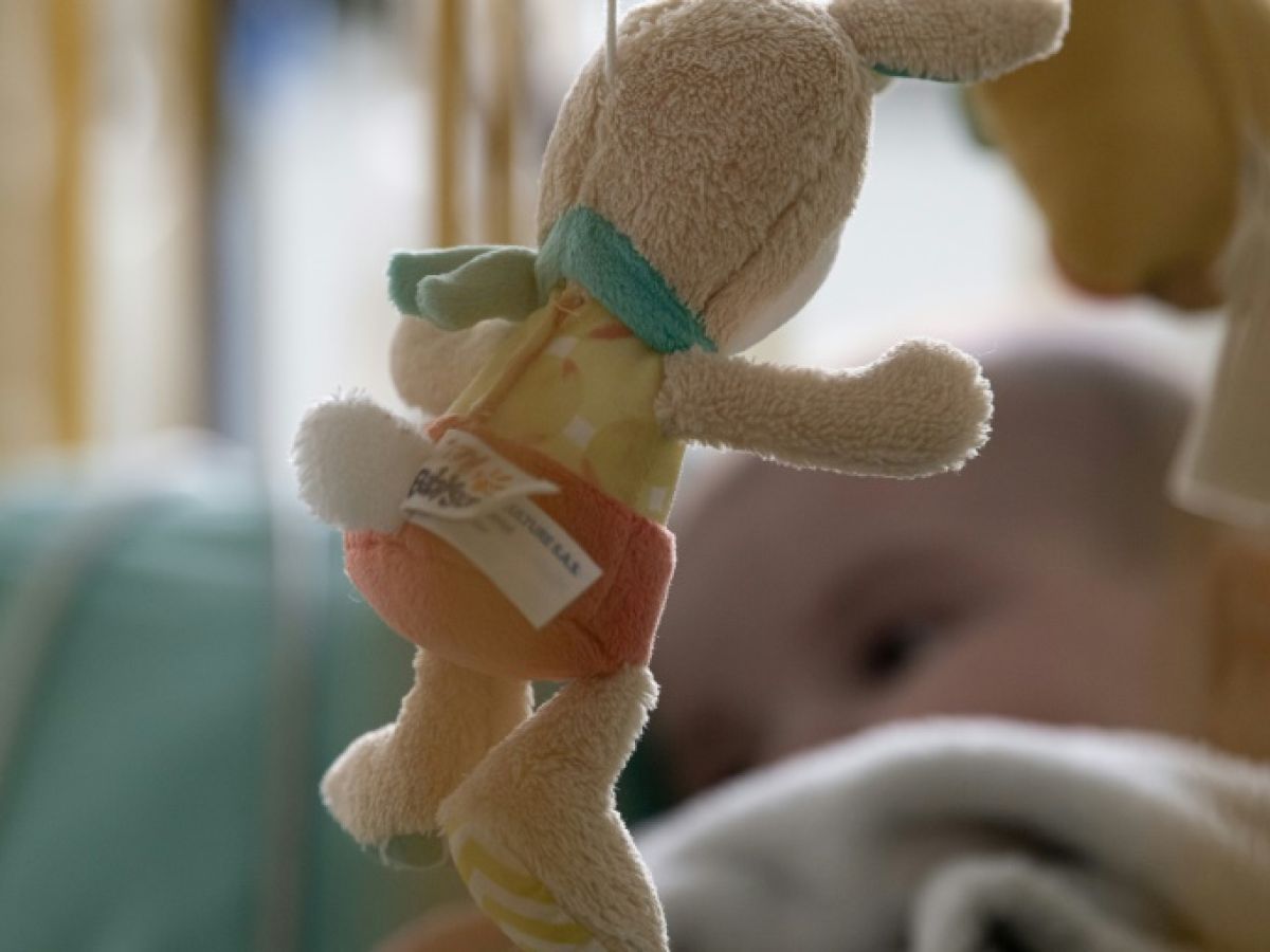 the infant mortality rate continues to rise in France