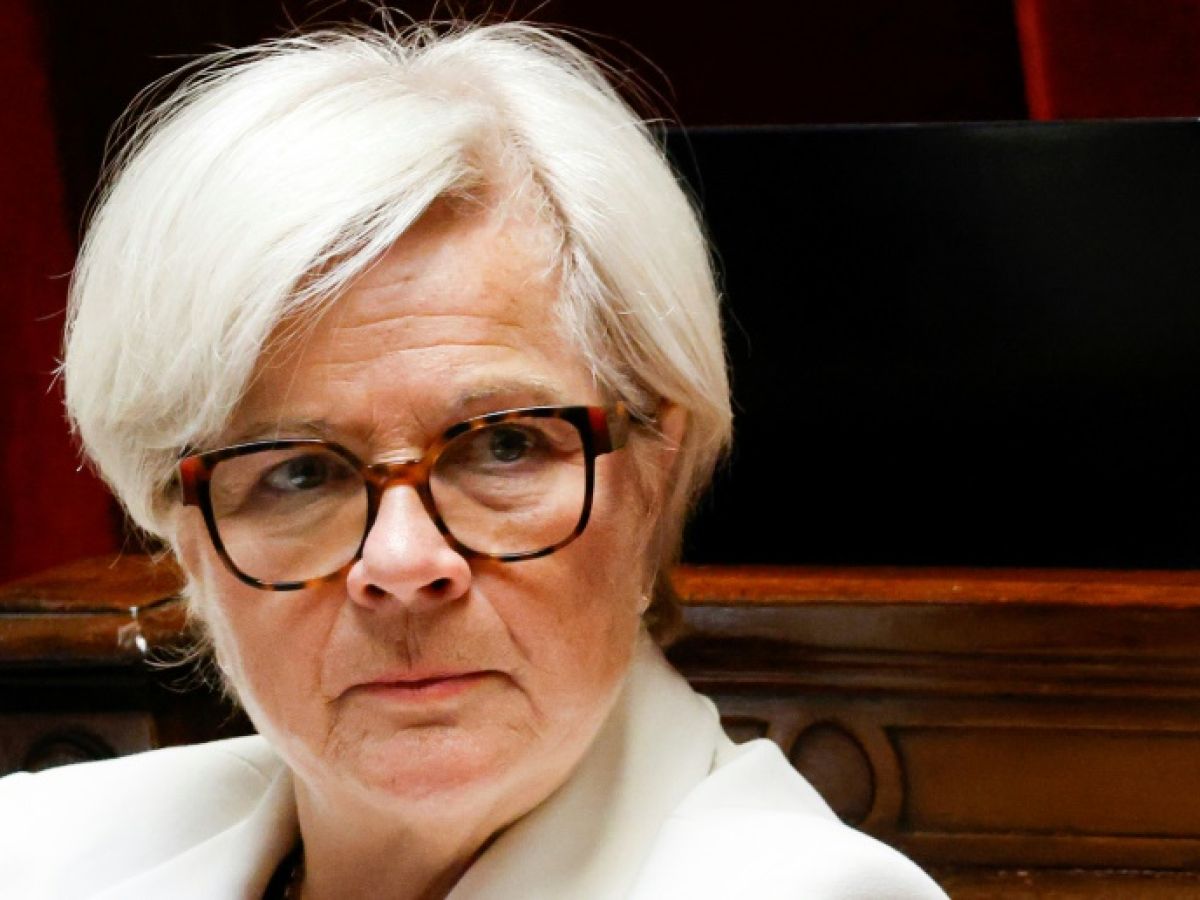 vautrin-ne-veut-plus-que-les-enfants-de-moins-de-trois-ans-soient-exposes-aux-ecrans