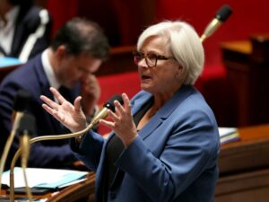 fin-de-vie:-operation-deminage-de-vautrin-a-lille-devant-le-secteur-des-soins-palliatifs