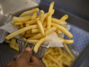 les-enseignes-de-fast-food-manquent-de-transparence-sur-les-additifs,-deplore-l’ufc-que-choisir