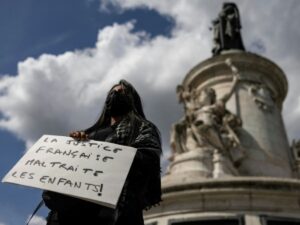 des-meres-demandent-a-la-justice-de-proteger-leurs-enfants-de-l’inceste