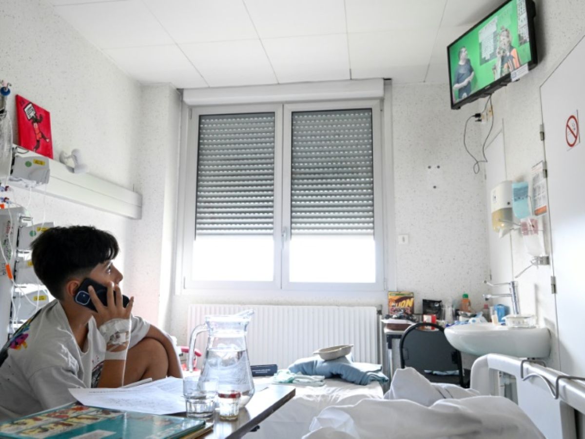 in Nancy, the hospital where children have their own TV channel