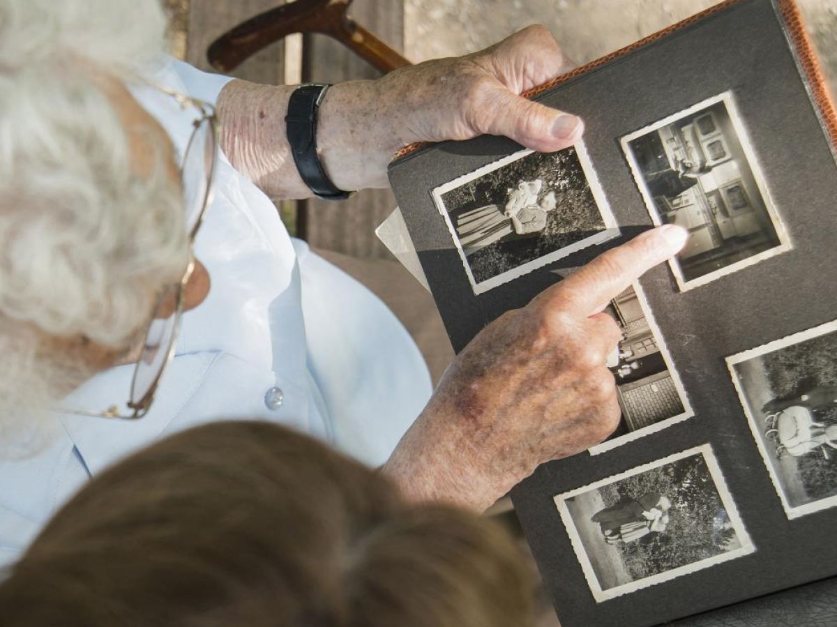 why do some memories remain, and others fade away?