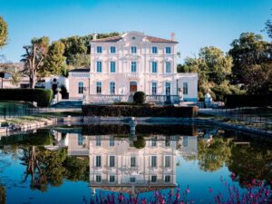 reportage-:-un-chateau-unique-en-france-pour-les-enfants-atteints-de-cancer