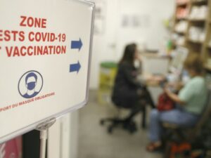covid:-pas-d’impact-sur-le-systeme-de-soins,-selon-sante-publique-france
