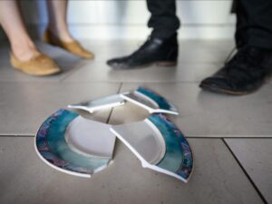 domestic violence: are violent men so on purpose?