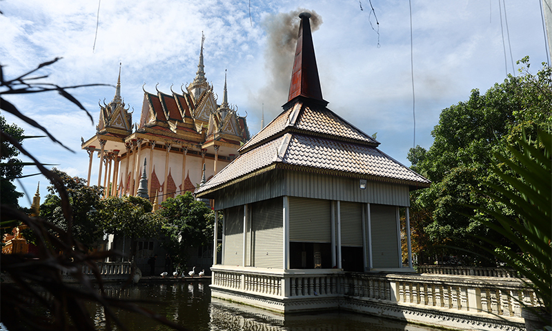 경찰 « 韓대학생 부검 위해 국과수 등 7명 19일 저녁 출국 »