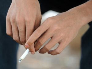 a proposed law to ban tobacco for everyone born after 2014