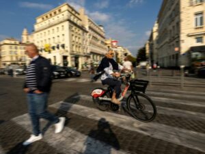 Teleworking, online shopping: the daily mobility of the French is declining, according to a study