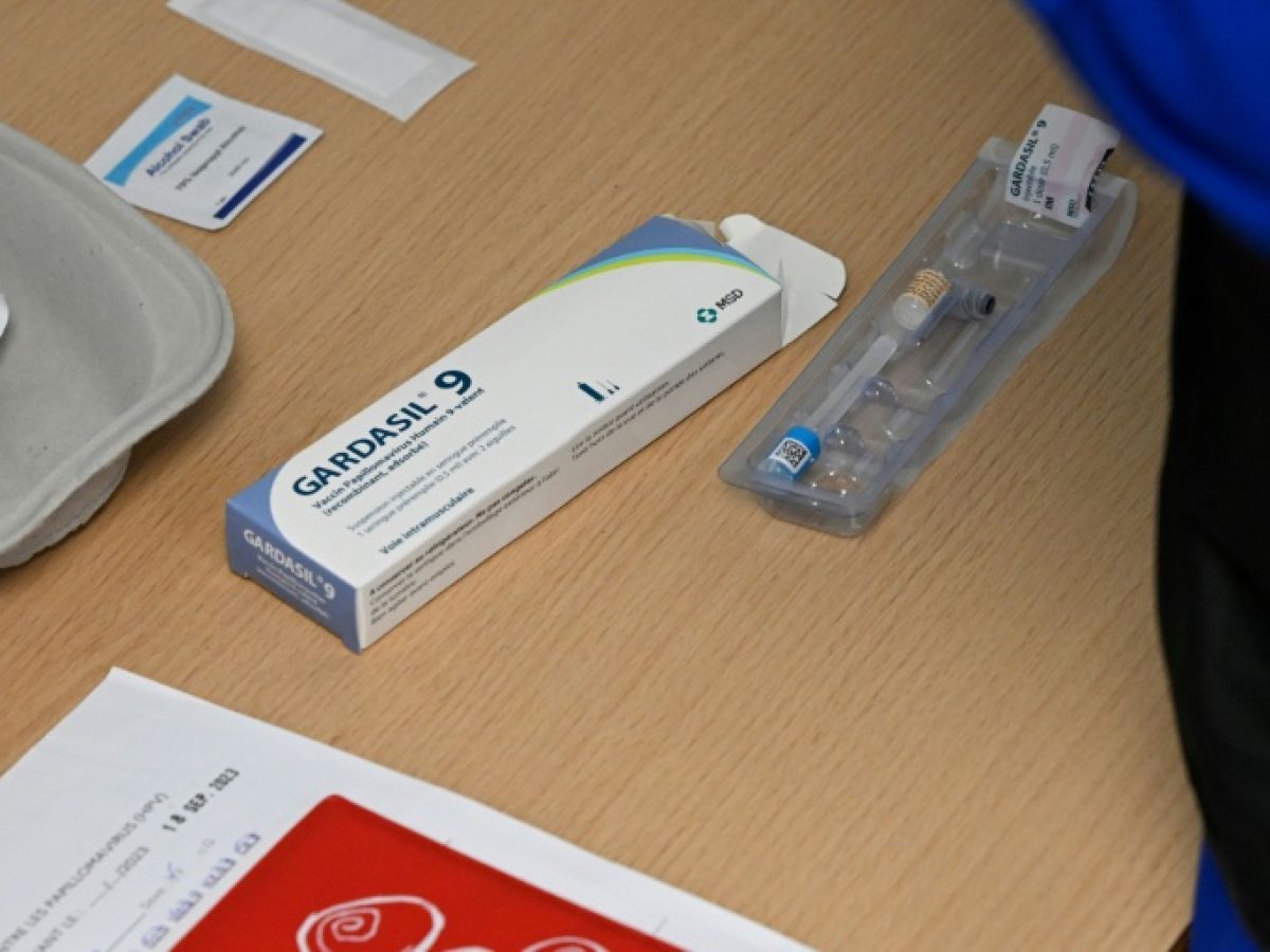 Human papillomavirus and meningococcus: vaccination campaign in secondary schools from January to June 2026