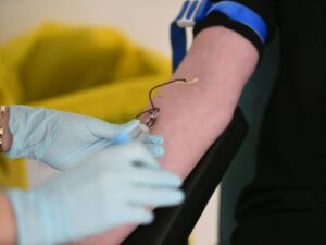 la-haute-autorite-de-sante-recommande-de-ne-plus-prescrire-un-test-sanguin-frequemment-utilise