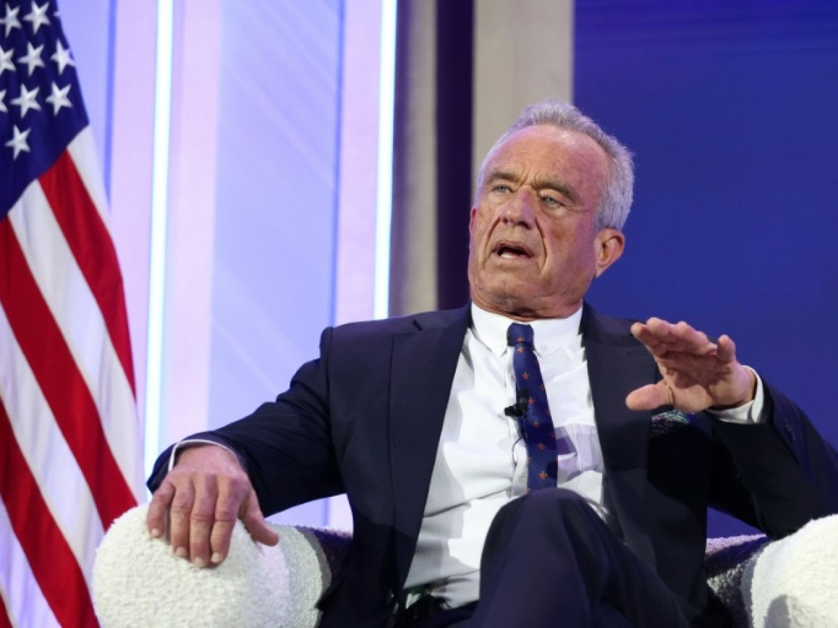 The main American health agency is spreading a false theory about vaccines