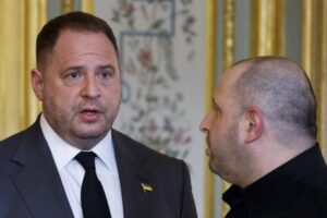 Razzia hos Zelenskyjs stabschef i korruptionshärva