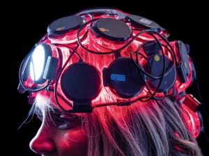 slow-down-neurodegeneration-using-light