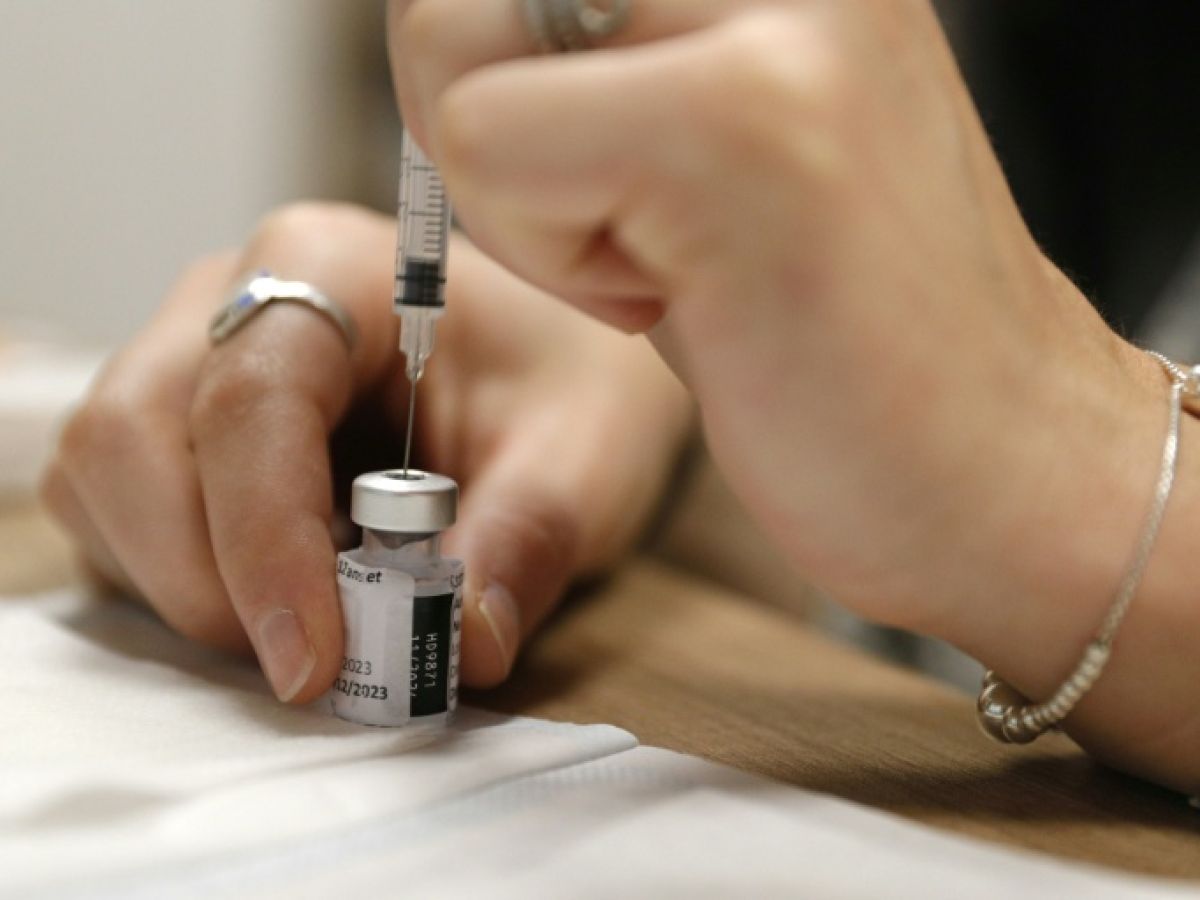 les-vaccins-anti-covid-a-arn-messager-ne-causent-aucune-hausse-de-la-mortalite,-selon-une-etude