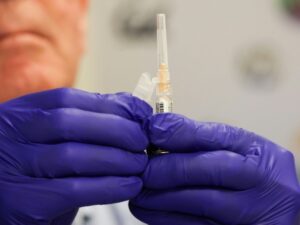 the Trump administration is investigating possible deaths linked to COVID-19 vaccines