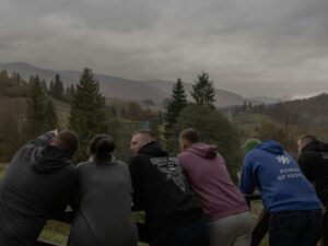Traumatized by the deaths, Ukrainian military healthcare workers undergoing therapy in the Carpathians