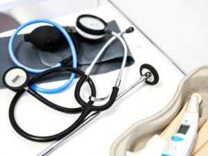 private practice doctors called to demonstrate against an “authoritarian drift” in the health system