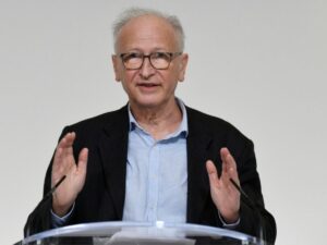 Innovative medicines: Professor Alain Fischer denounces price increases