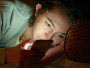 To protect the mental health of adolescents, social networks must change.