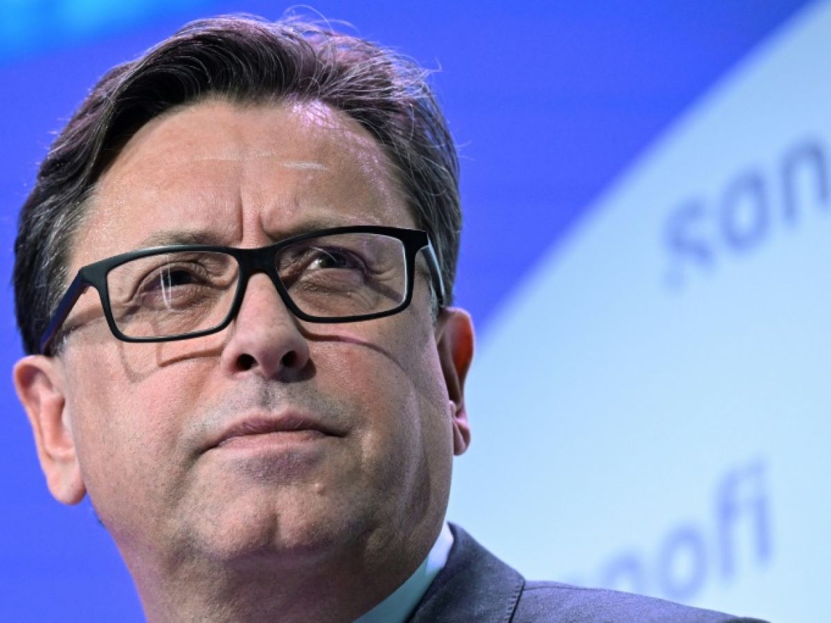 sanofi:-le-directeur-general-paul-hudson-prend-la-porte-apres-de-recents-revers