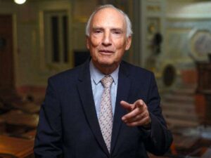 Interview – “I believe in the concept of an augmented physician”