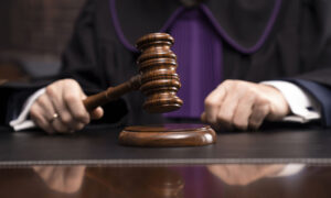 “술 취했다는 이유로 감형 안 돼”…지인 찌른 60대 징역 6년