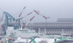 잠수함 화재 고립자 구조 진전 없어…HD현대중 “사망”