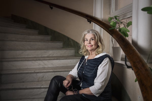 Malena Ivarsson ger ut självbiografi