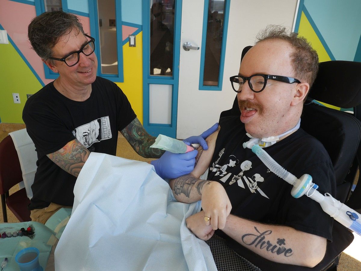 Bruyère hospital patients get house calls — from a tattoo artist