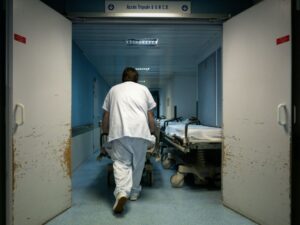 France: 8,000 excess deaths after a summer of intense and almost continuous heatwaves