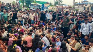 LPU student seeks CBI probe into campus violence as students leave for home